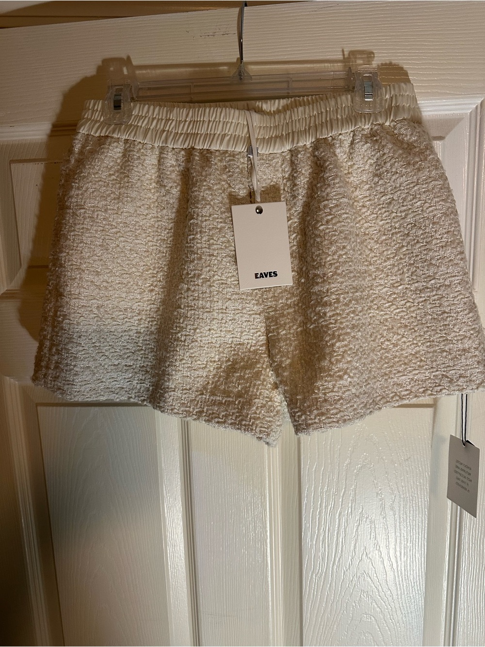 Eaves Cream Bouclé High-Waist Elastic Shorts